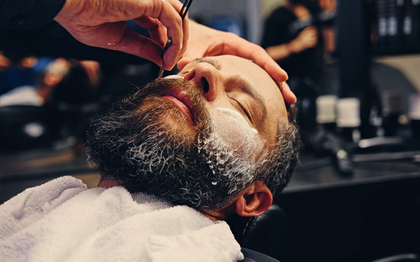 Dry vs. Wet Shaving: The Best Way for You